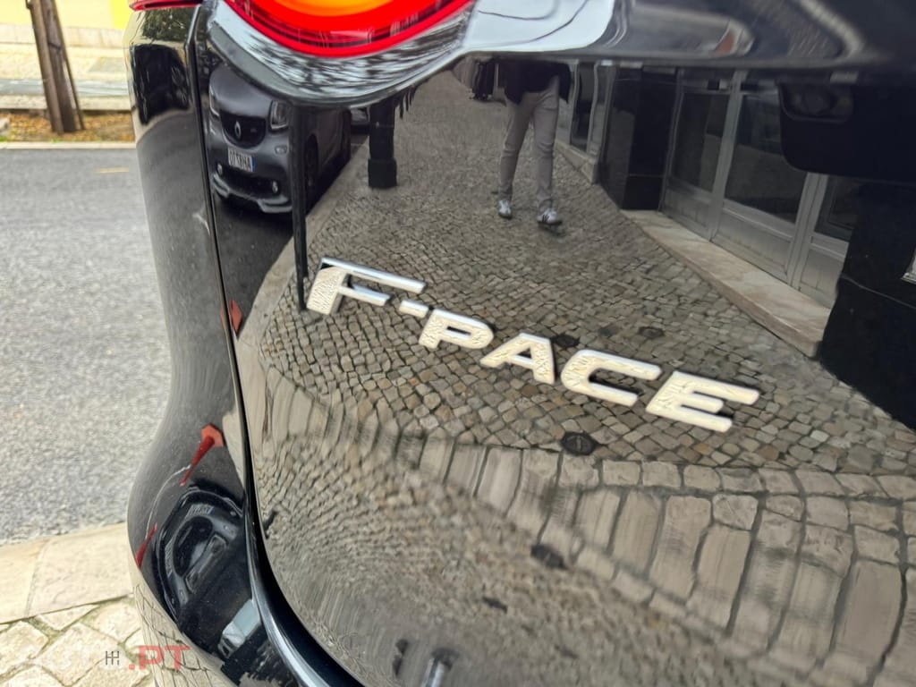Jaguar F-Pace 2.0 i4D Prestige Aut.