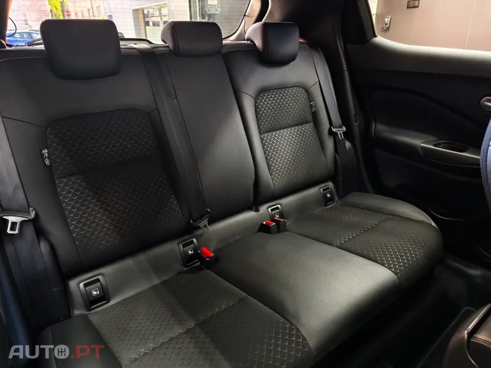 Nissan Juke 1.6 Hybrid N-Design Black