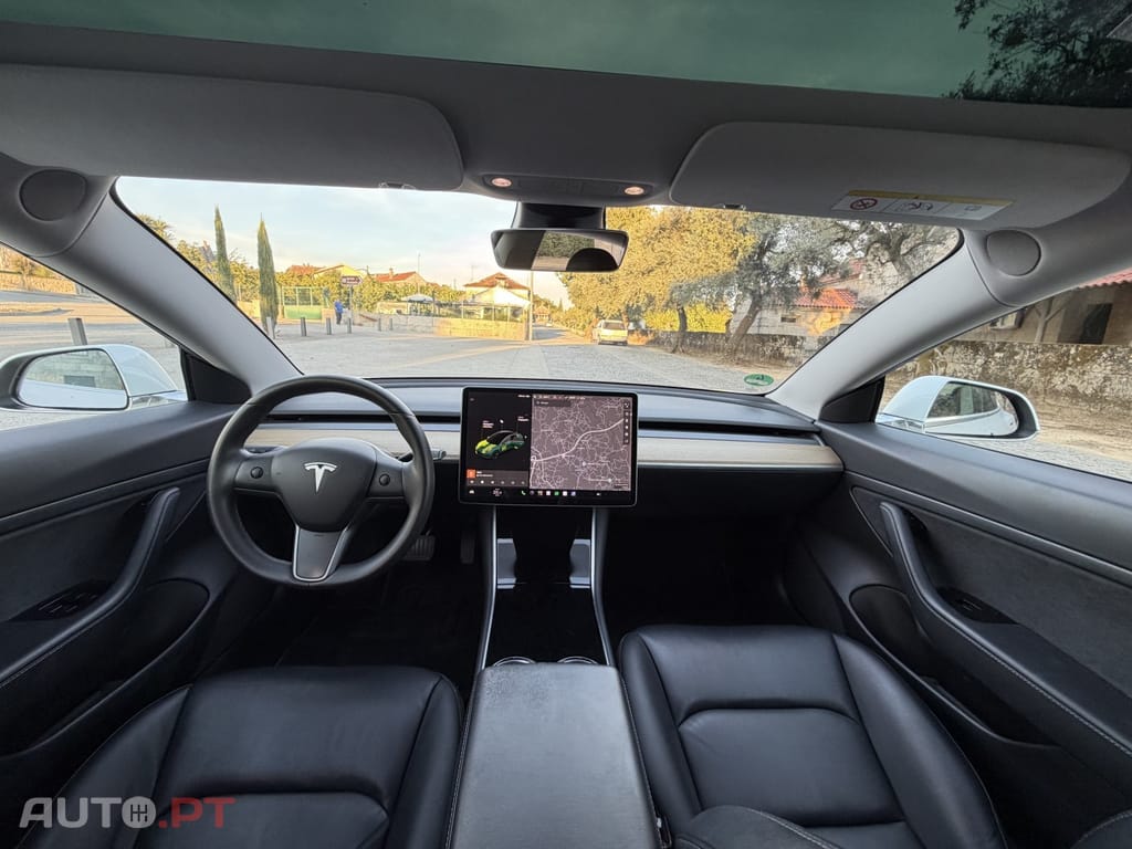Tesla Model 3 Standard Range Plus RWD