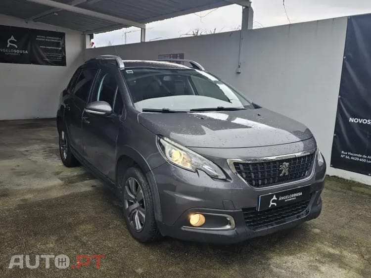 Peugeot 2008 1.2 PureTech Signature