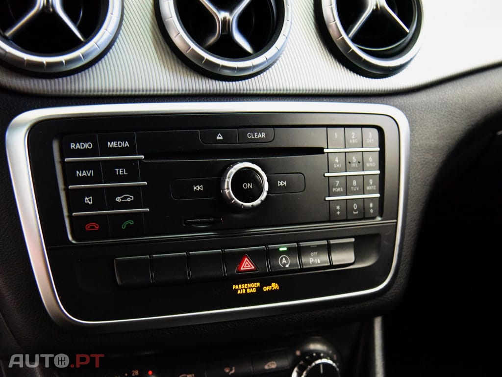Mercedes-Benz CLA 180 D SHOOTING BRAKE URBAN