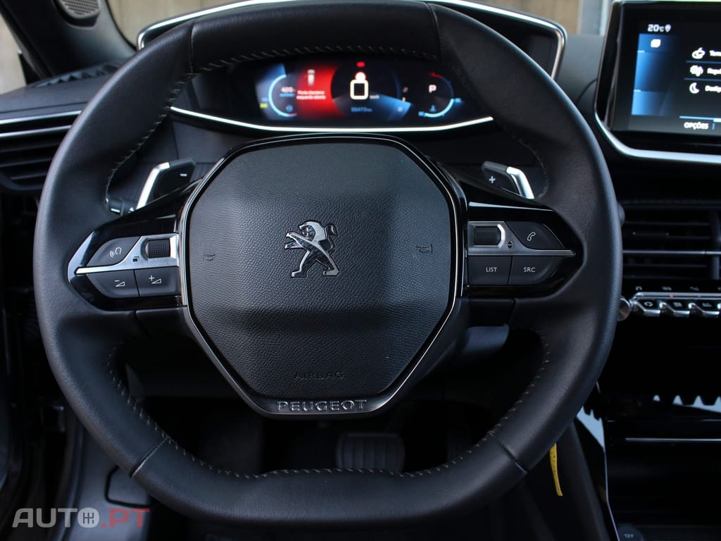 Peugeot 2008 1.2 PureTech Allure EAT8
