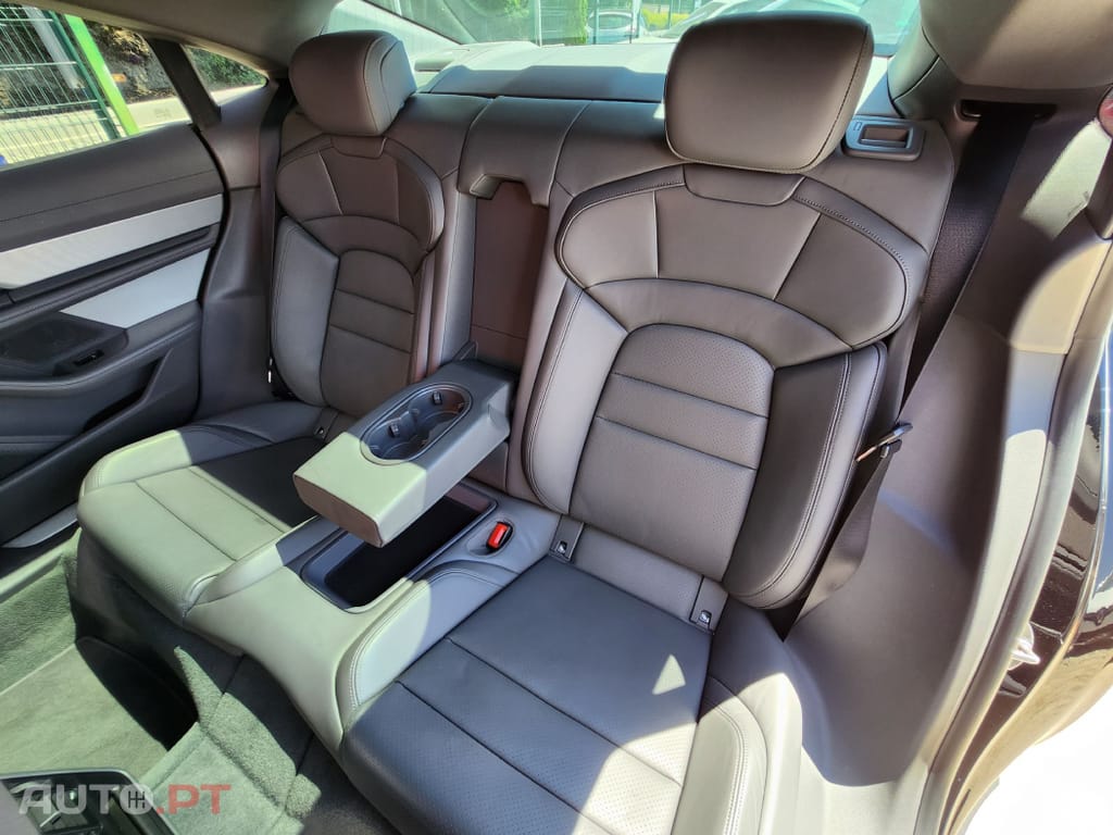 Porsche Taycan 4S bateria Performance Plus
