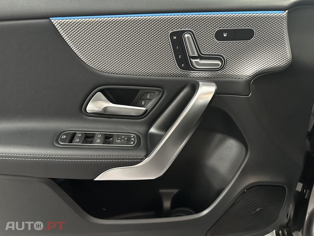 Mercedes-Benz A 180 2.0 A 180 D DCT PREMIUM PLUS