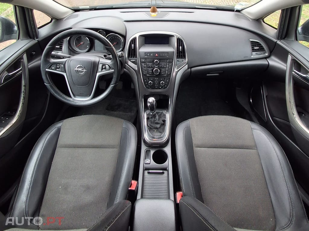 Opel Astra Sports Tourer 1.7 Cdti 2011