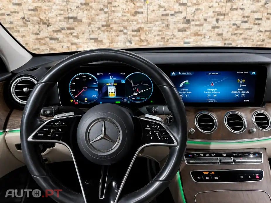 Mercedes-Benz E 220 D Exclusive Line — fotografia 8