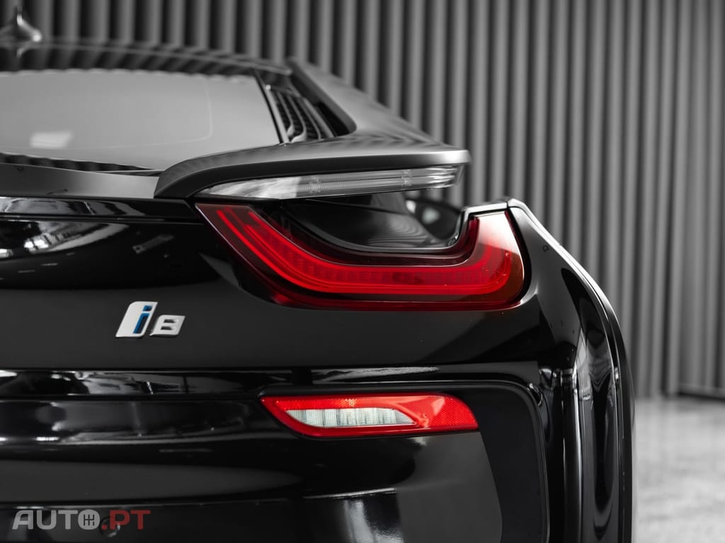 BMW i8 Standard