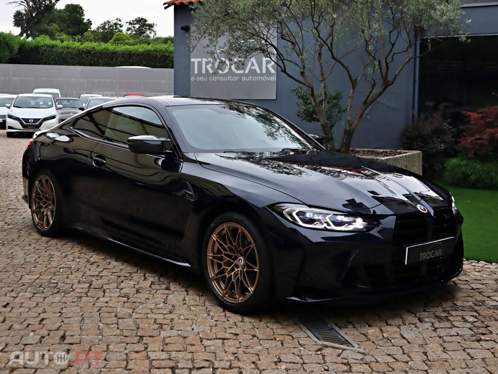 BMW M4 Competition Pack 50 anos M