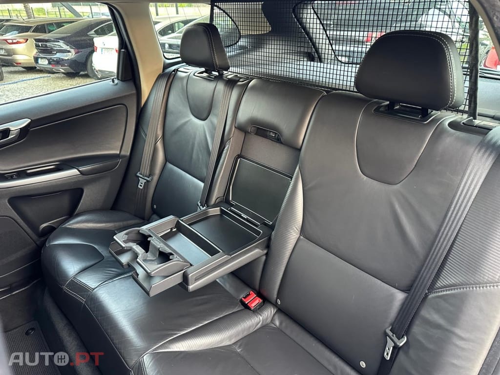 Volvo XC60 2.0 D3 Drive R-Design