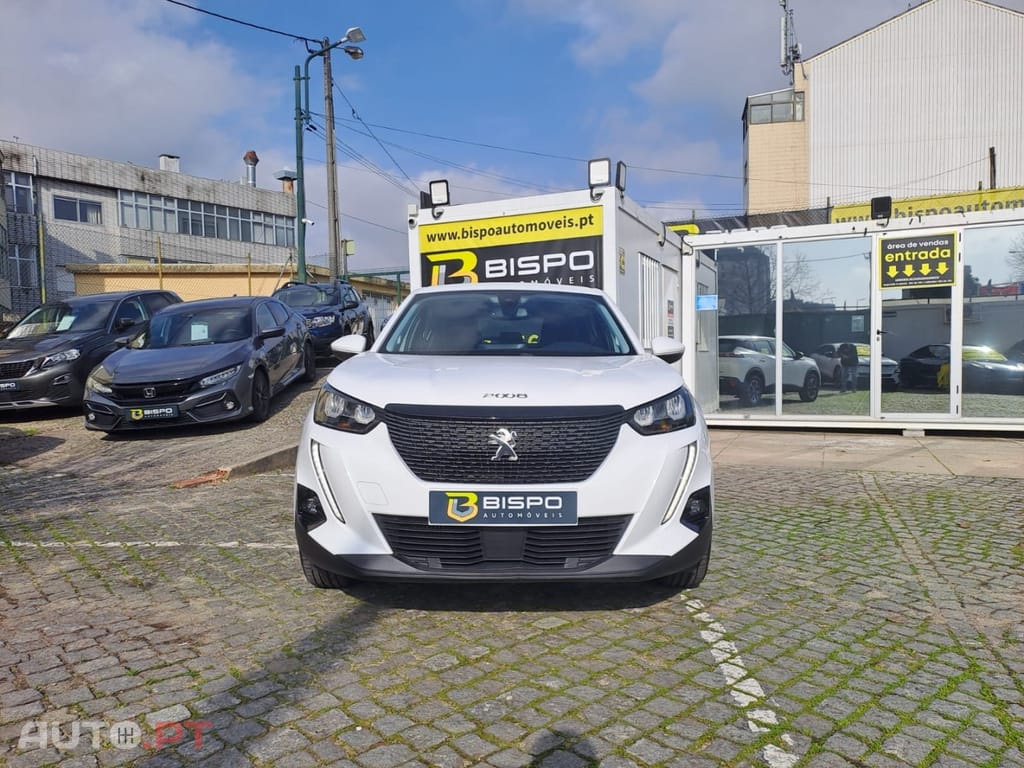 Peugeot 2008 PureTech 155 EAT8 GT