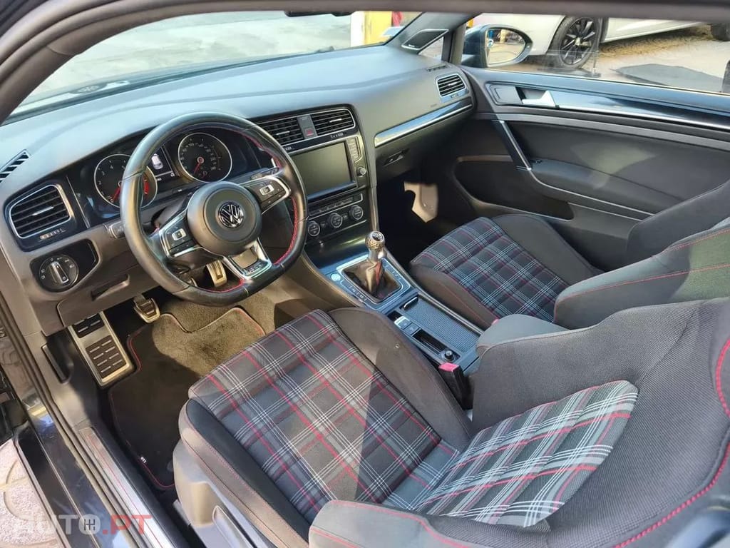 Volkswagen Golf  Gti Performance Bluemotion