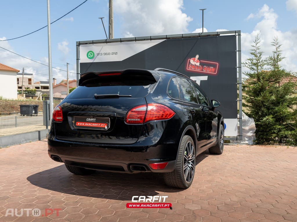 Porsche Cayenne Platinum Edition — fotografia 12