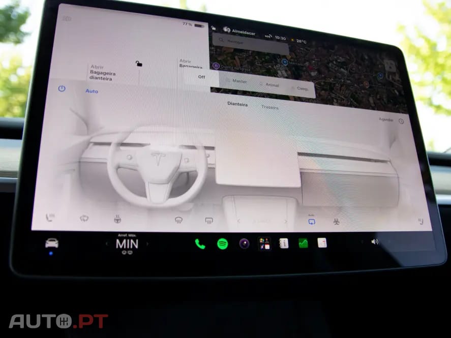 Tesla Model Y RWD — fotografia 38