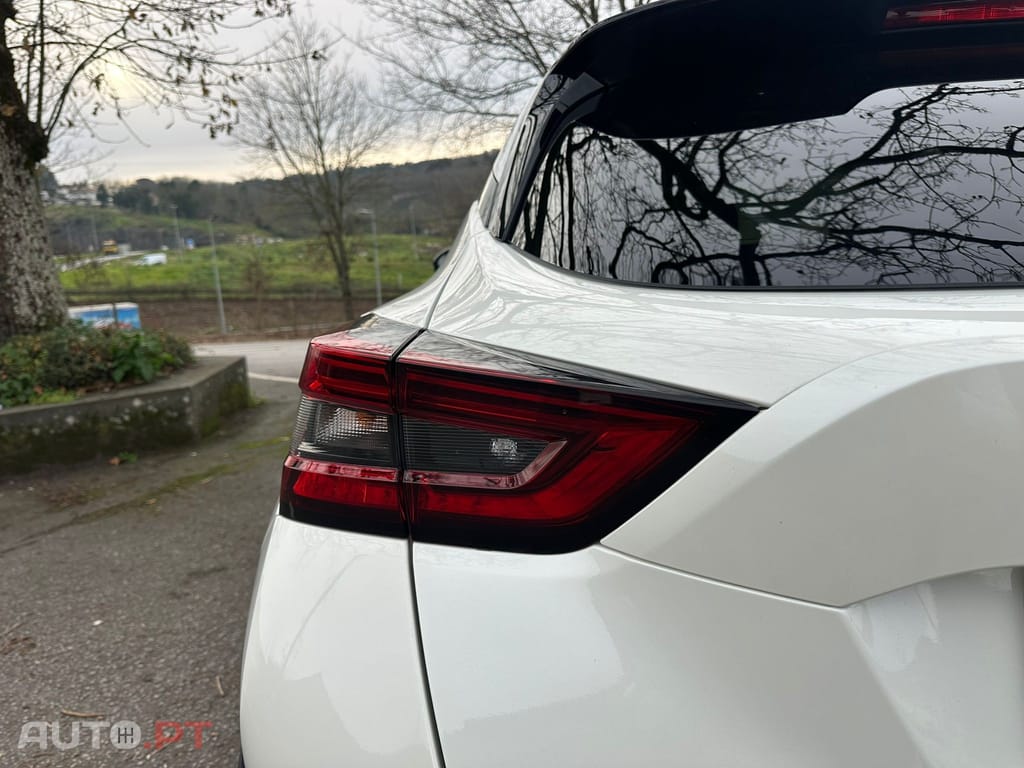 Nissan Juke 1.6 Hybrid Tekna TwoTone T