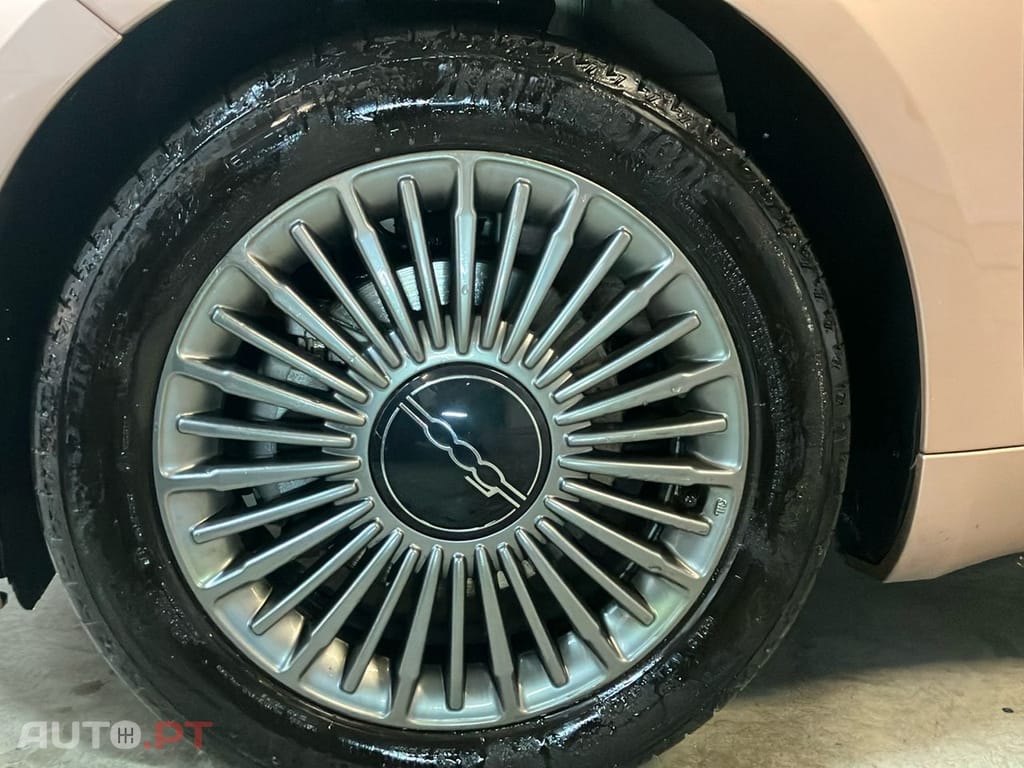 Fiat 500e 42 KWh Icon