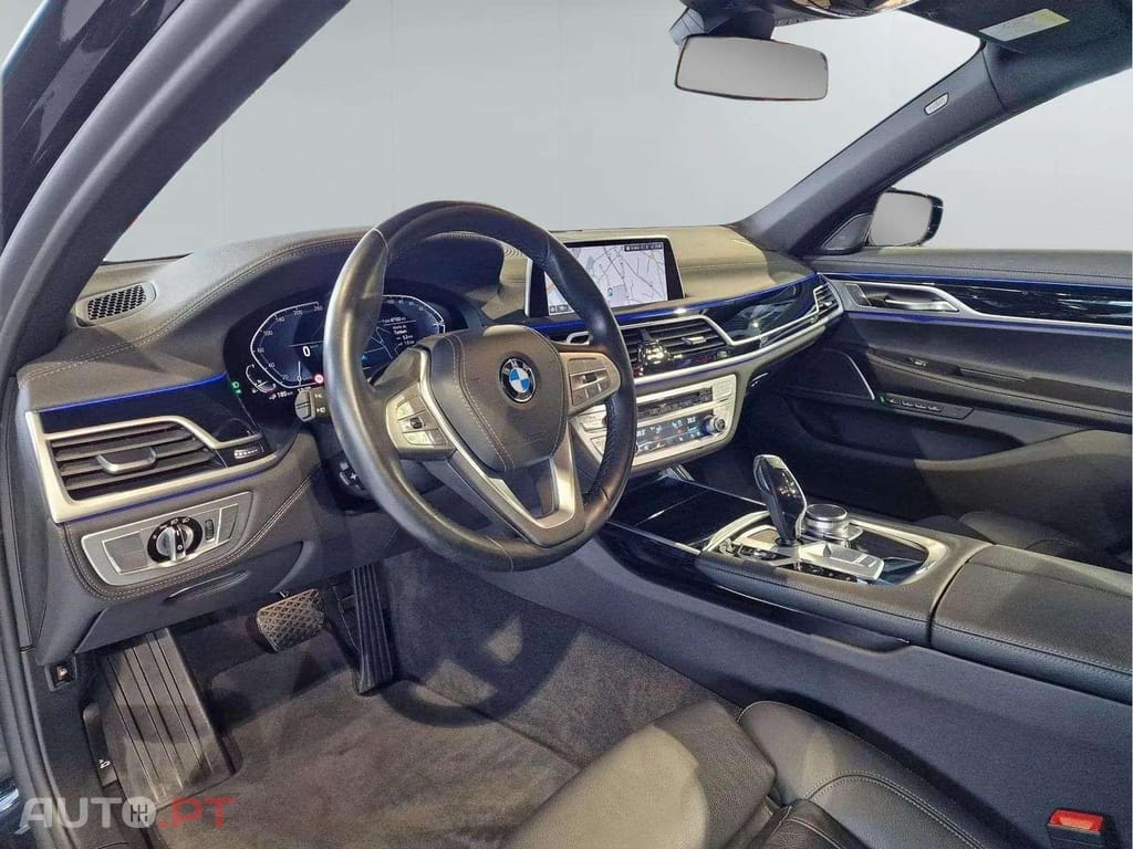 BMW 745 xDrive longo