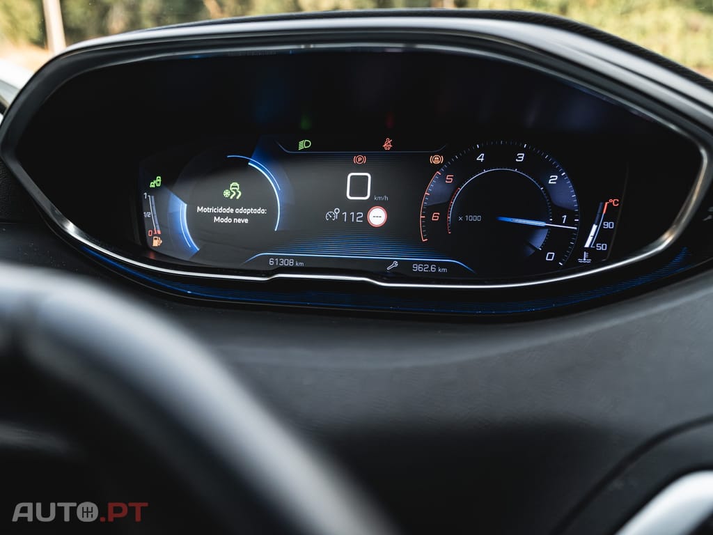 Peugeot 3008 1.5 BlueHDi Crossway