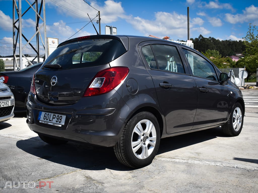 Opel Corsa 1.2 CMon