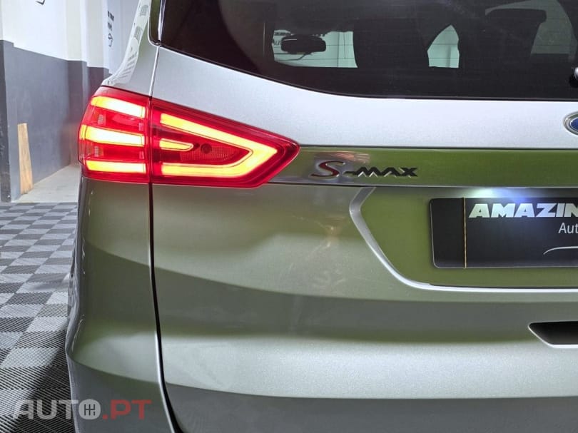 Ford S-Max 2.0 TDCi Titanium