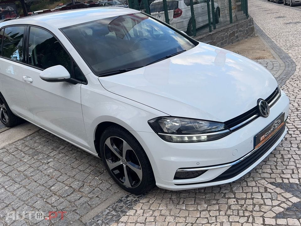 Volkswagen Golf 1.6 TDI Confortline