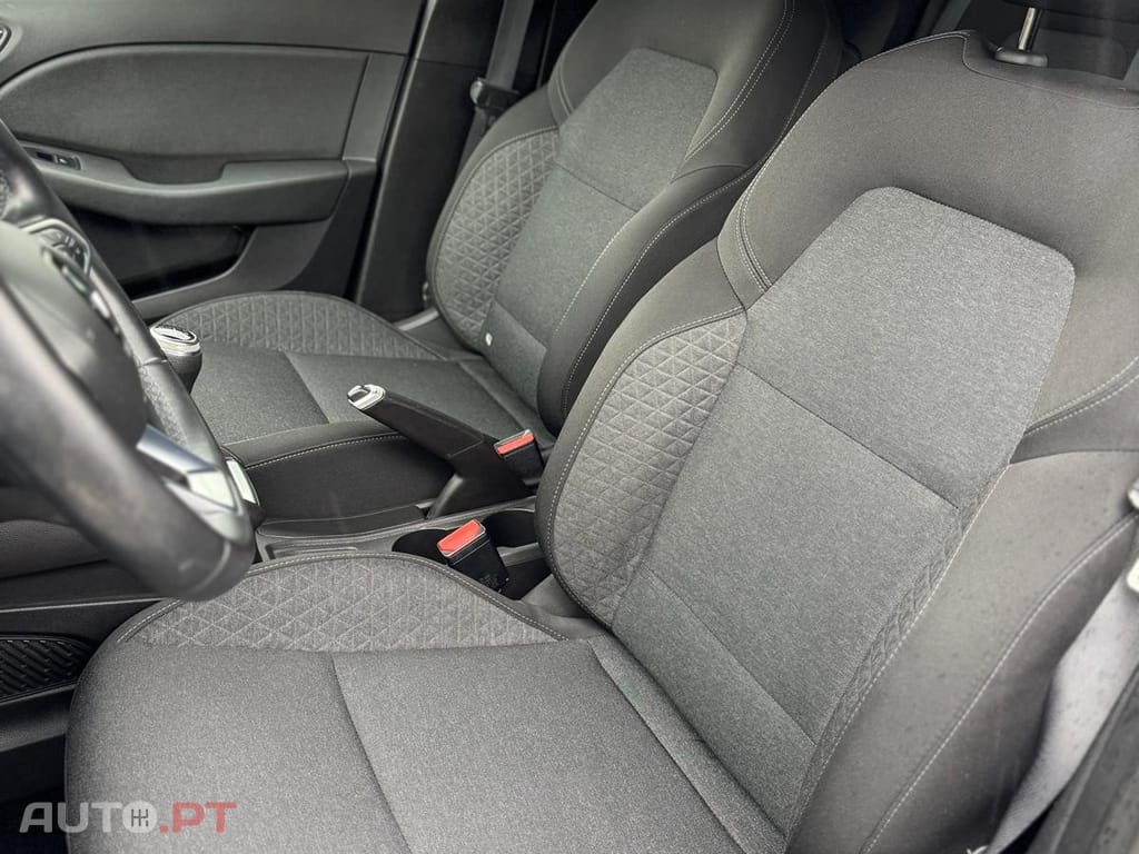 Renault Clio 1.0 TCe Limited Bi-Fuel