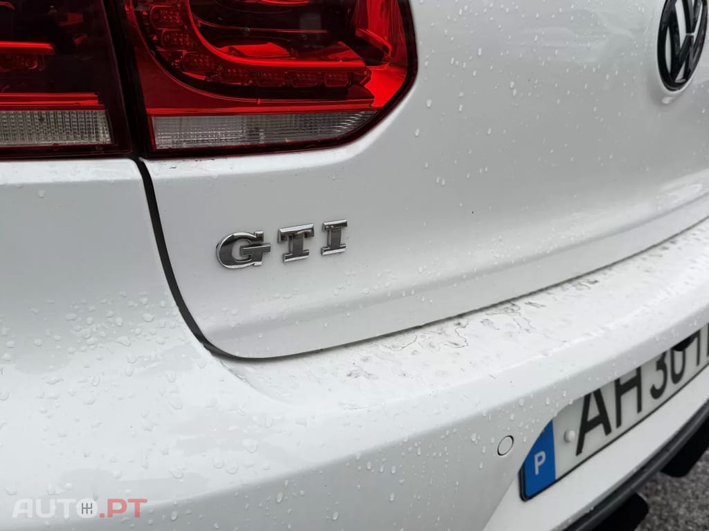 Volkswagen Golf 2.0 GTI DSG