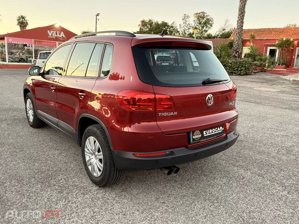 Volkswagen Tiguan 2.0 TSI 4Motion (BlueMotion ) DSG Comfortline — fotografia 24
