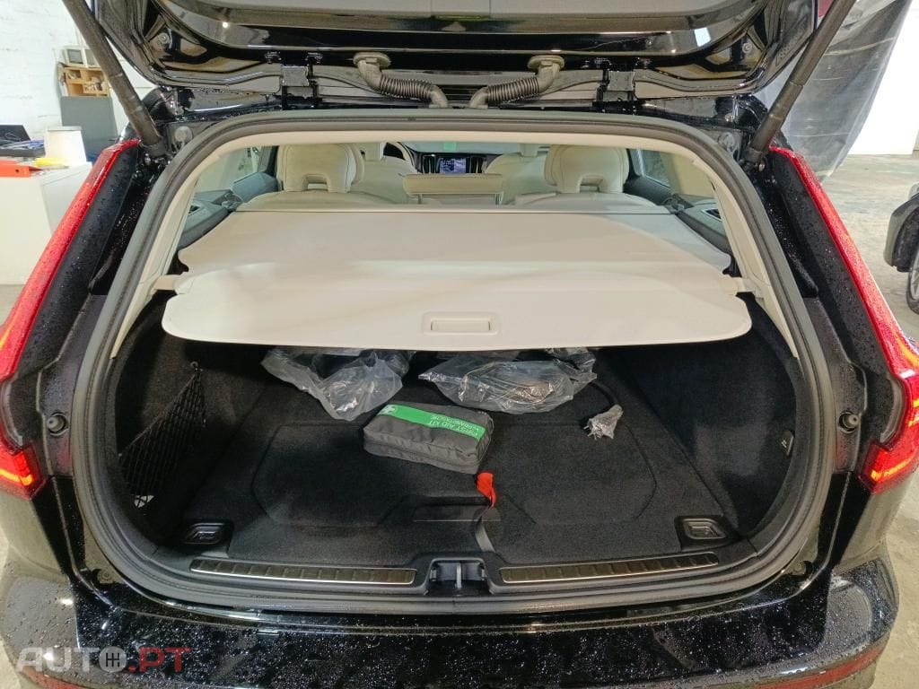 Volvo V60 2.0 T8 AWD TE Core