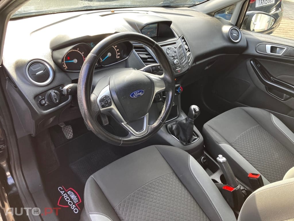 Ford Fiesta 1.0 EcoBoost S&S TITANIUM