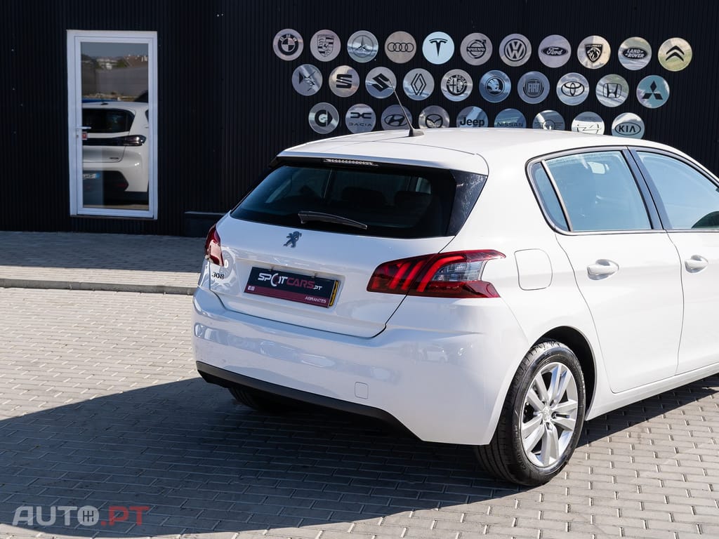 Peugeot 308 1.5 BlueHDi Business Line
