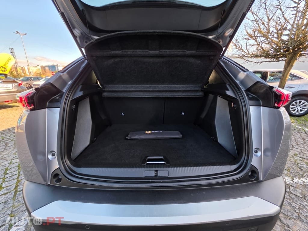 Peugeot 2008 PureTech 100 Style