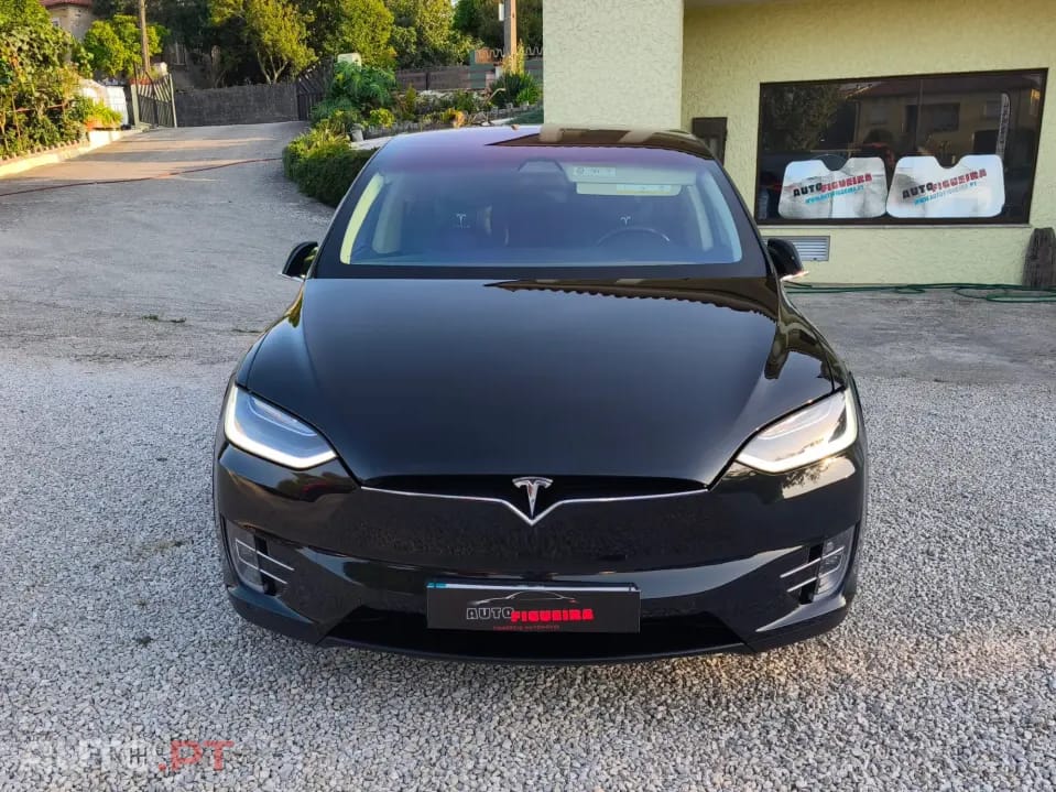 Tesla Model X 100D