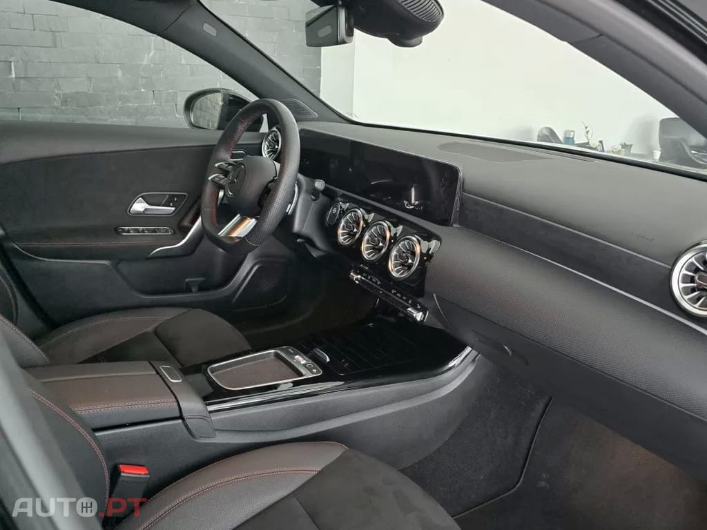 Mercedes-Benz A 250 AMG Line