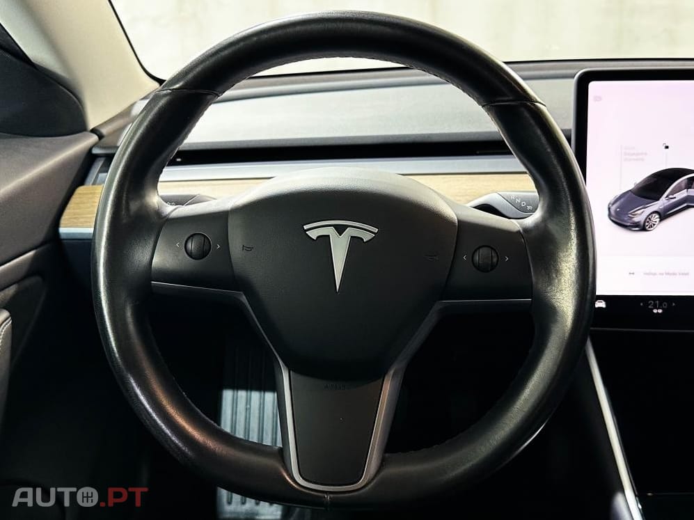 Tesla Model 3 Long-Range Dual Motor AWD