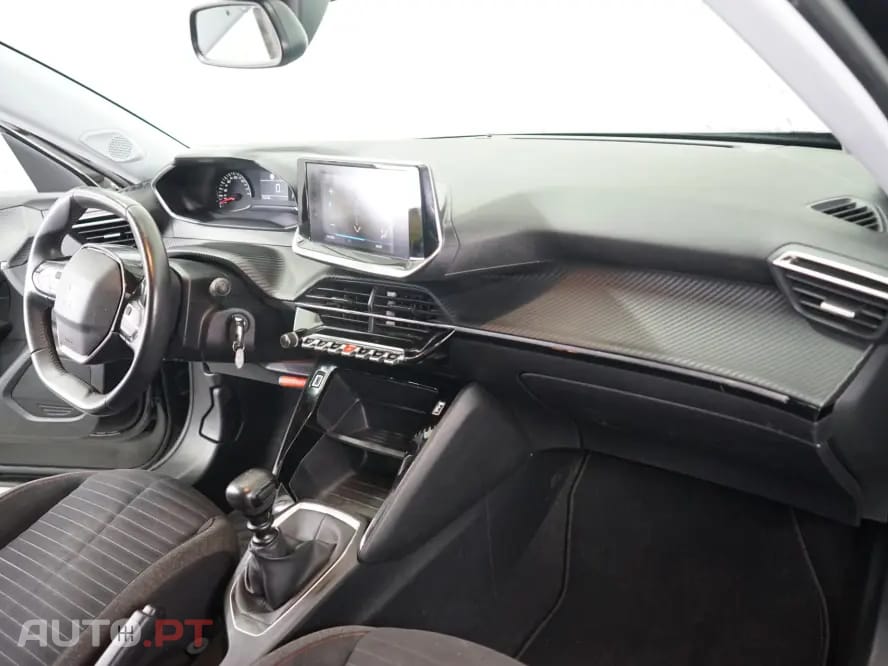 Peugeot 2008 1.2 PureTech Allure