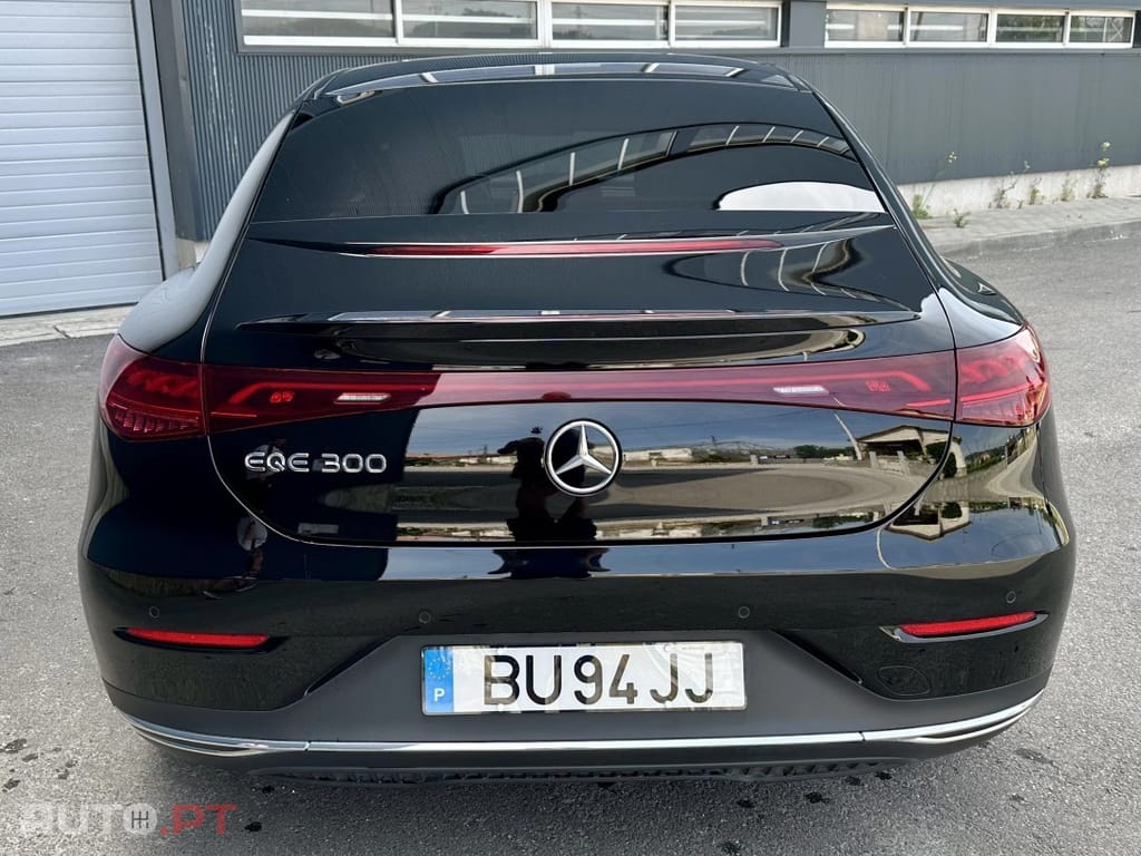 Mercedes-Benz EQE 300 Edition Electric Art