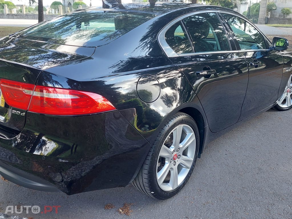 Jaguar XE Prestige