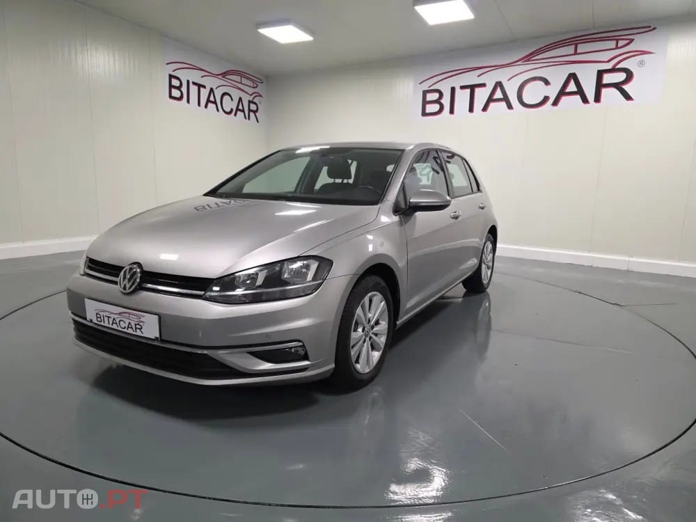 Volkswagen Golf 1.6 TDI CONFORTLINE