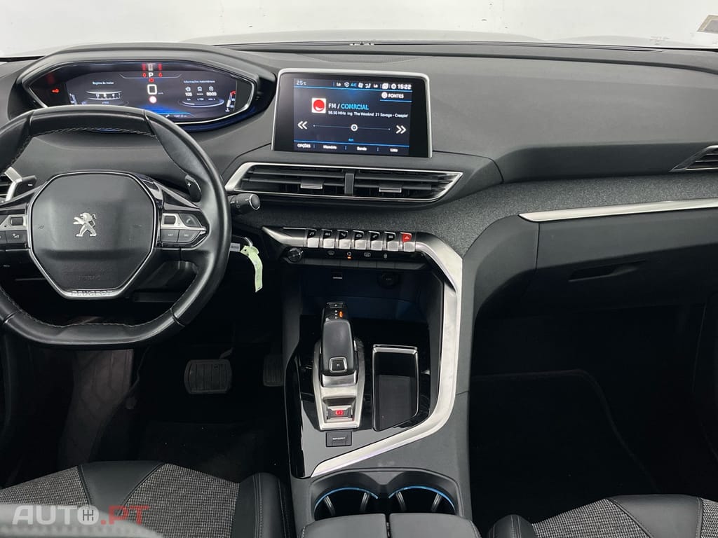Peugeot 5008 1.2 PureTech Allure EAT8