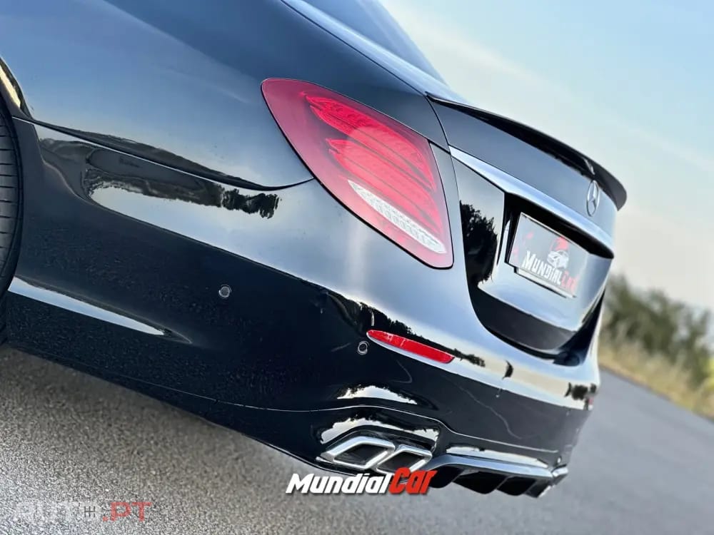 Mercedes-Benz E 220 d AMG Line