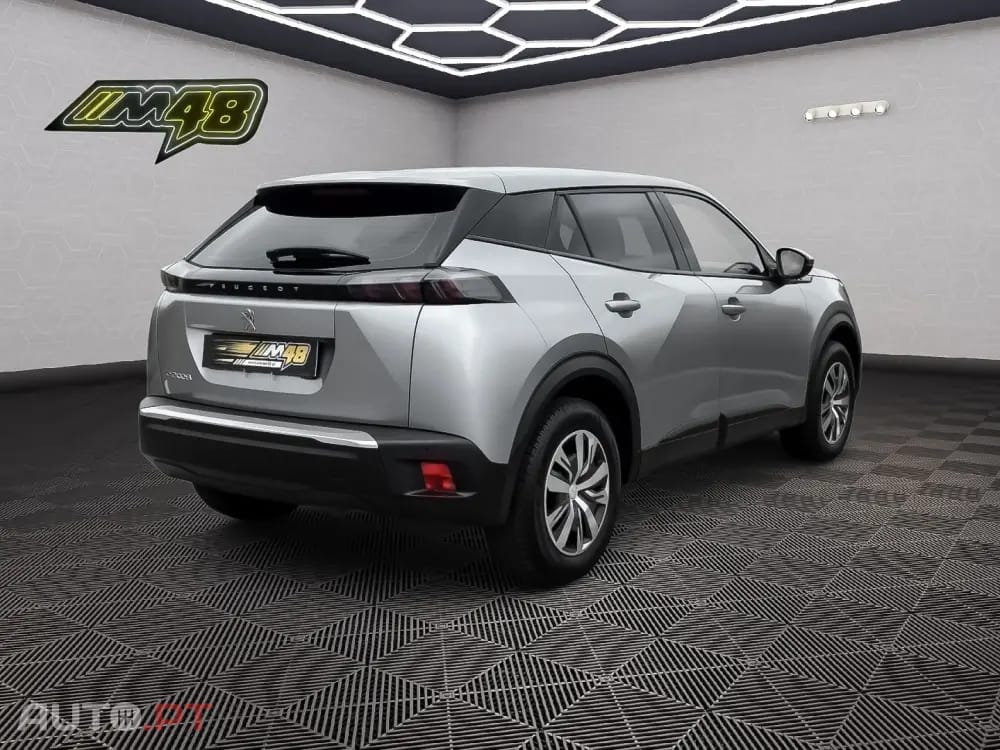 Peugeot E-2008 50 kWh Active Pack
