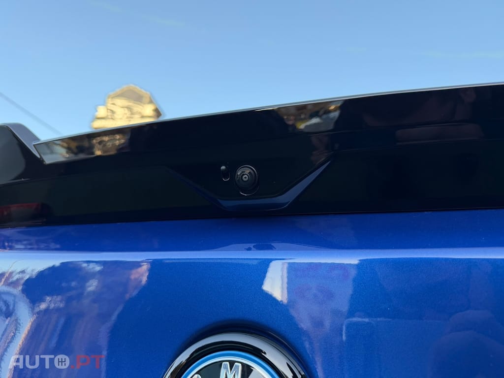 BMW iX2 eDrive20 Pack Desportivo M Pro