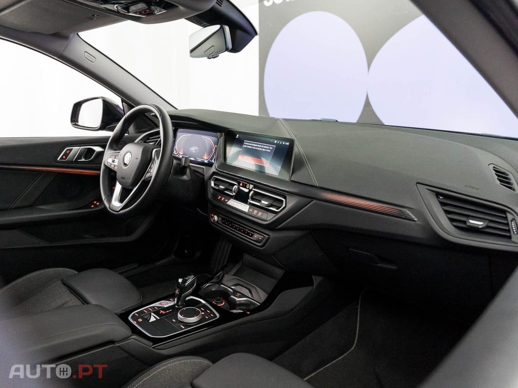 BMW 218 i Advantage