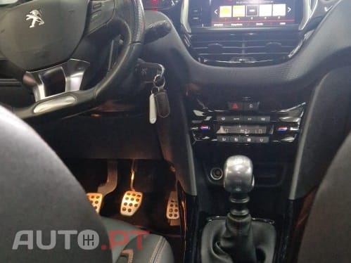 Peugeot 2008 1.2 PureTech GT Line