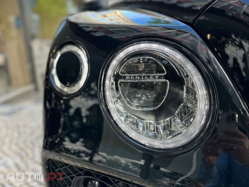 Bentley Bentayga V8