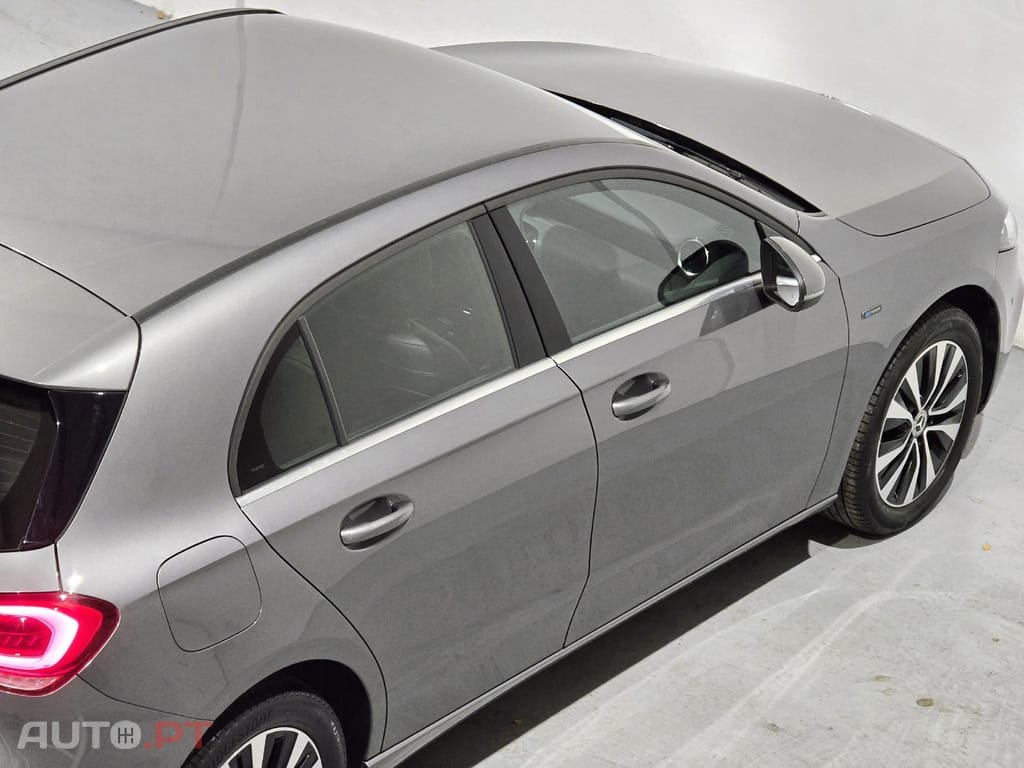 Mercedes-Benz A 250 e 8G-DCT Progressive