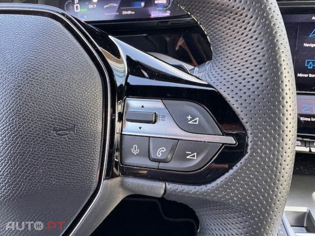 Peugeot 408 Hybrid Plug-in GT I.V.A DEDUTIVEL 