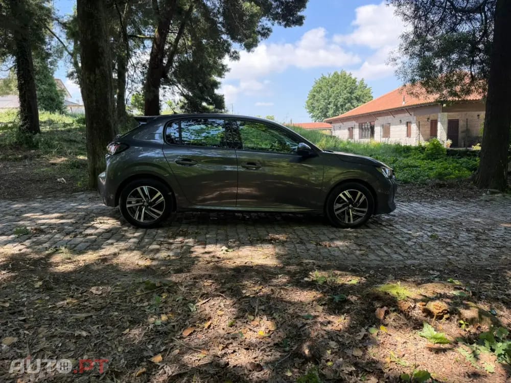 Peugeot 208 1.2 PureTech Allure Pack EAT8