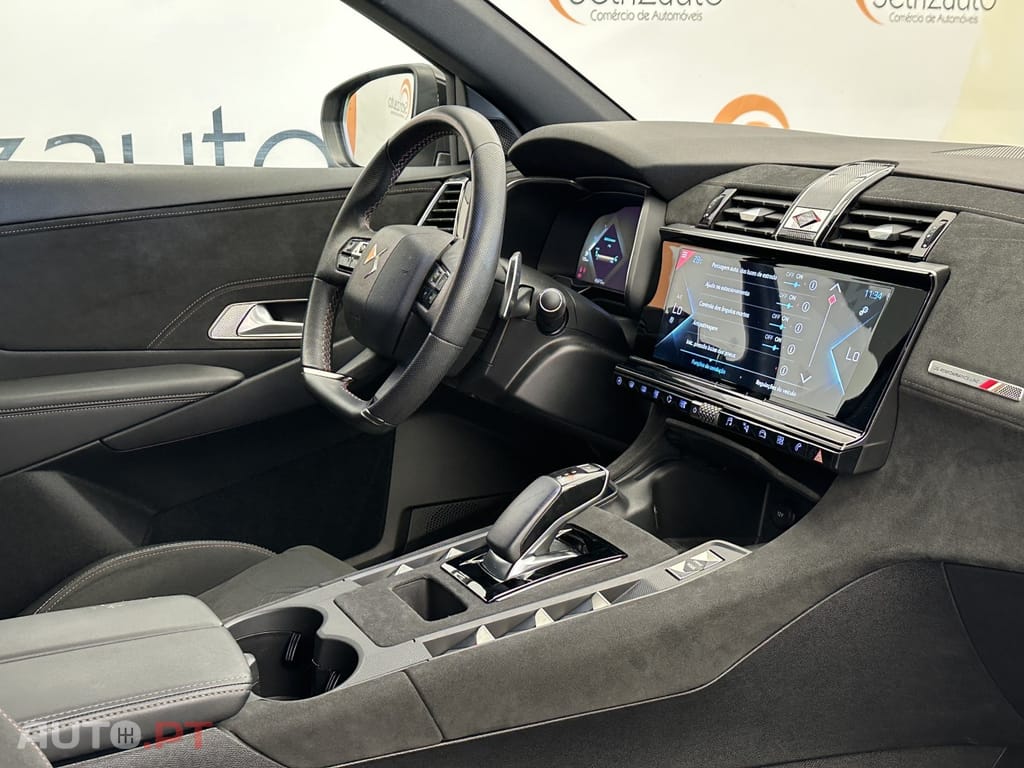 DS DS7 Crossback E-Tense Performance Line EAT8