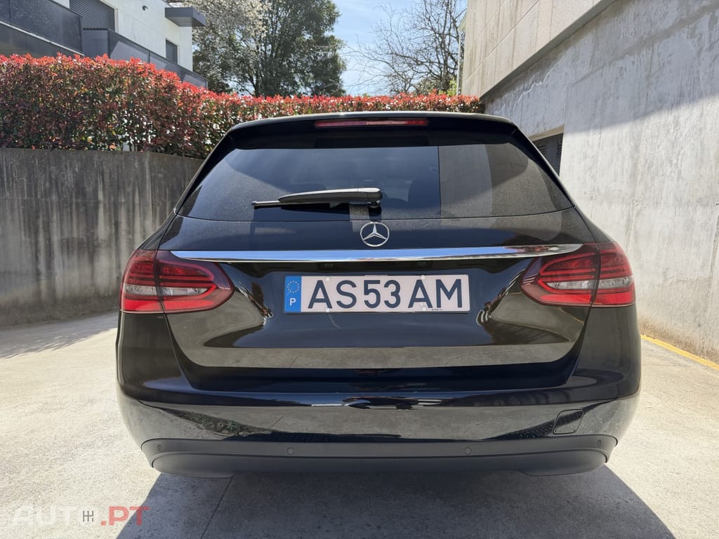Mercedes-Benz C 220 d Station 9G-TRONIC AMG Line